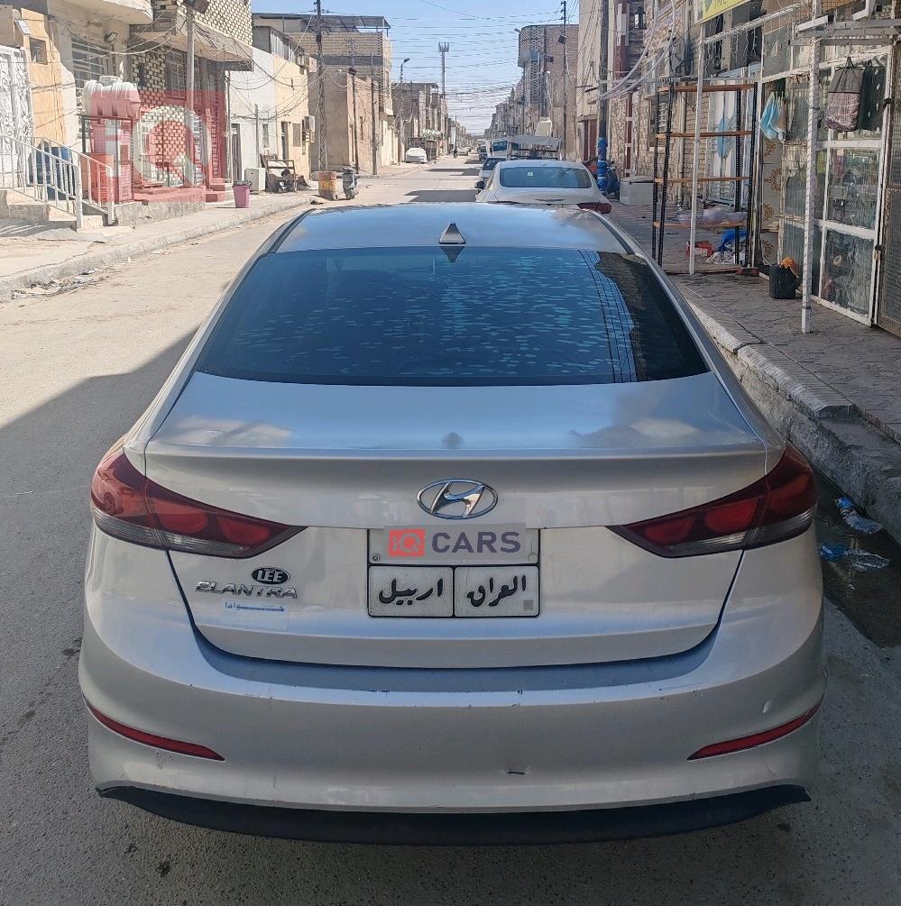 هیوندای ئەلەنترا